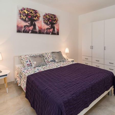 Apartment Arna Krk Town Exterior foto